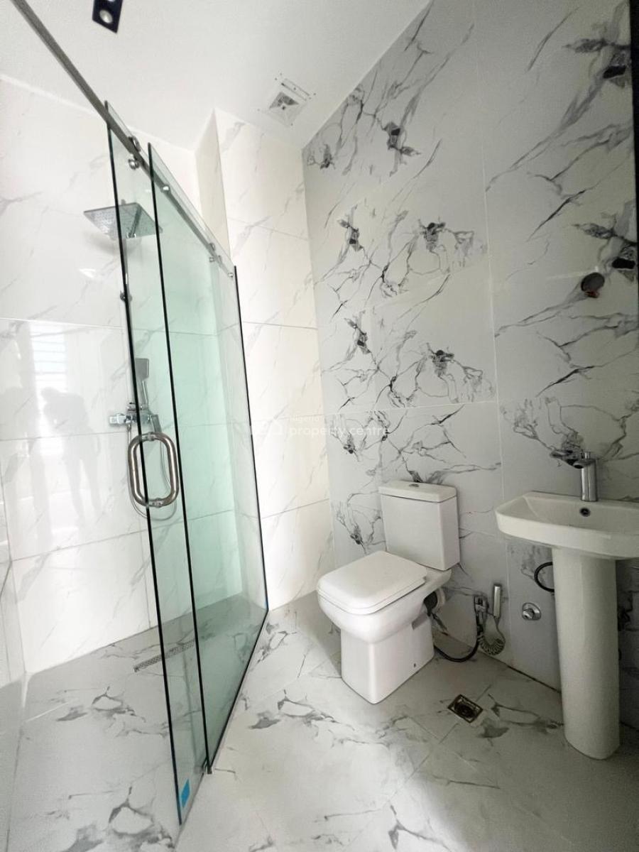 Luxury 1 & 2 Bedroom Serviced Apartment, Ologolo, Lekki, Lagos, Block of Flats for Sale