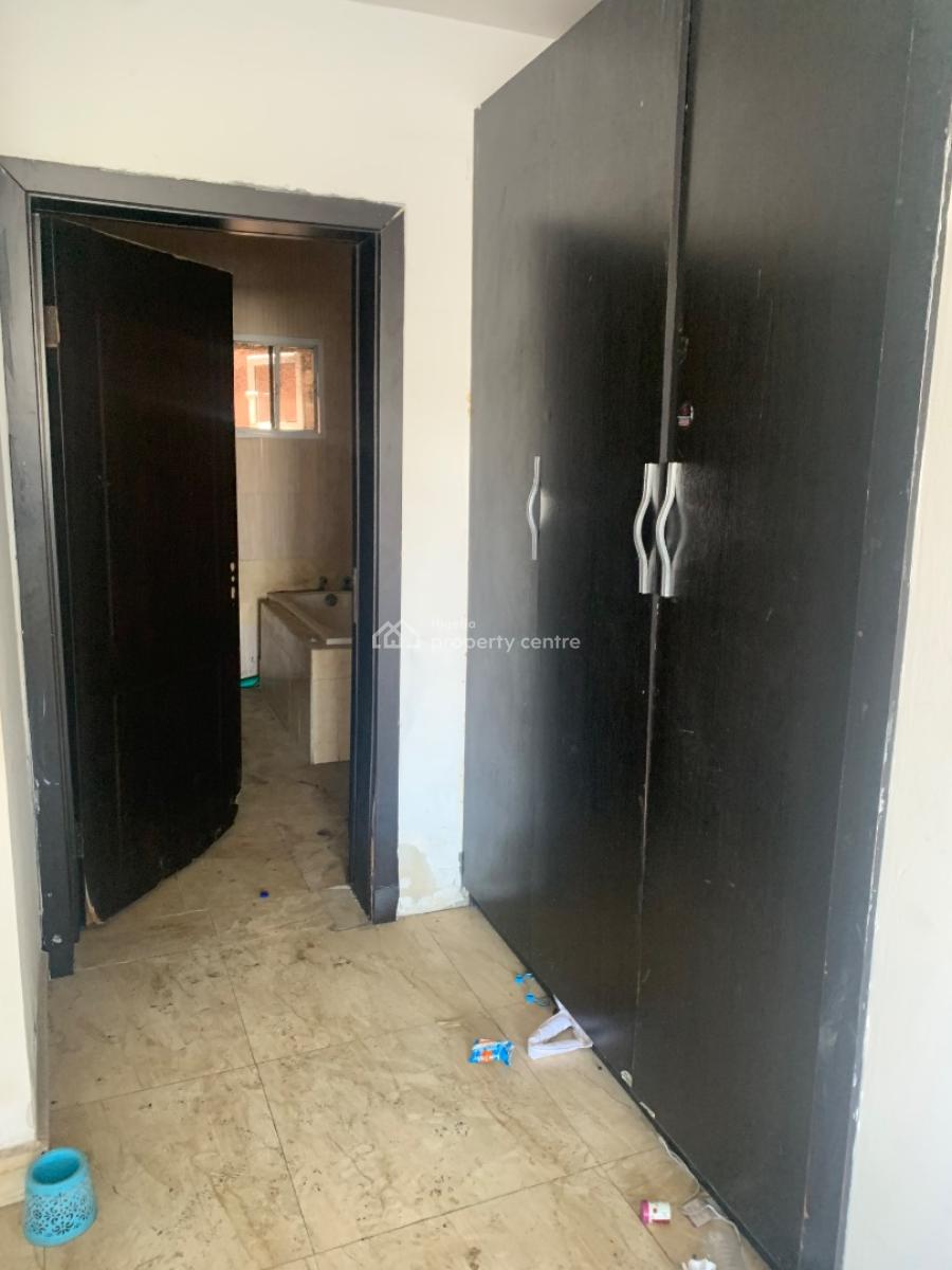 a Well Maintained 3bedroom Duplex, Orchid Road Lekki Lagos, Lekki Phase 2, Lekki, Lagos, Flat / Apartment for Rent