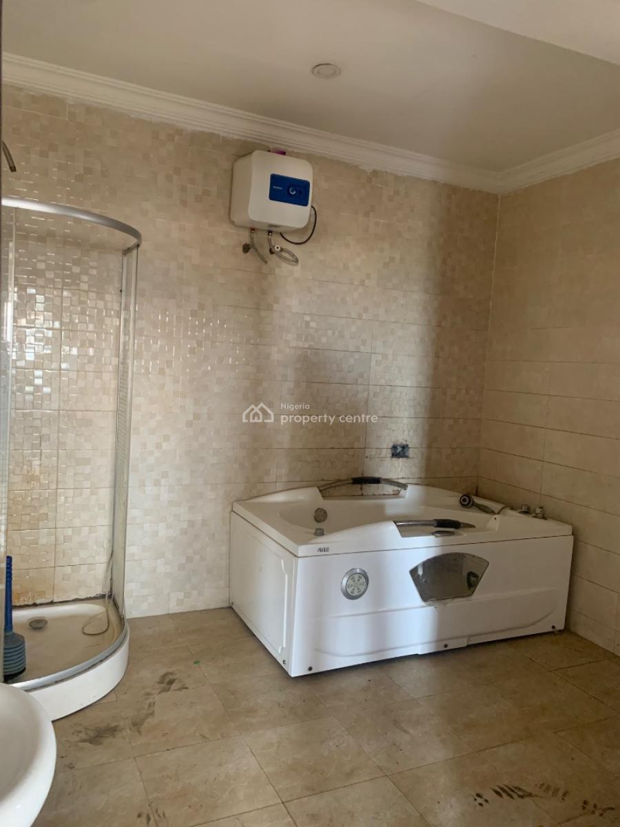 a Well Maintained 3bedroom Duplex, Orchid Road Lekki Lagos, Lekki Phase 2, Lekki, Lagos, Flat / Apartment for Rent