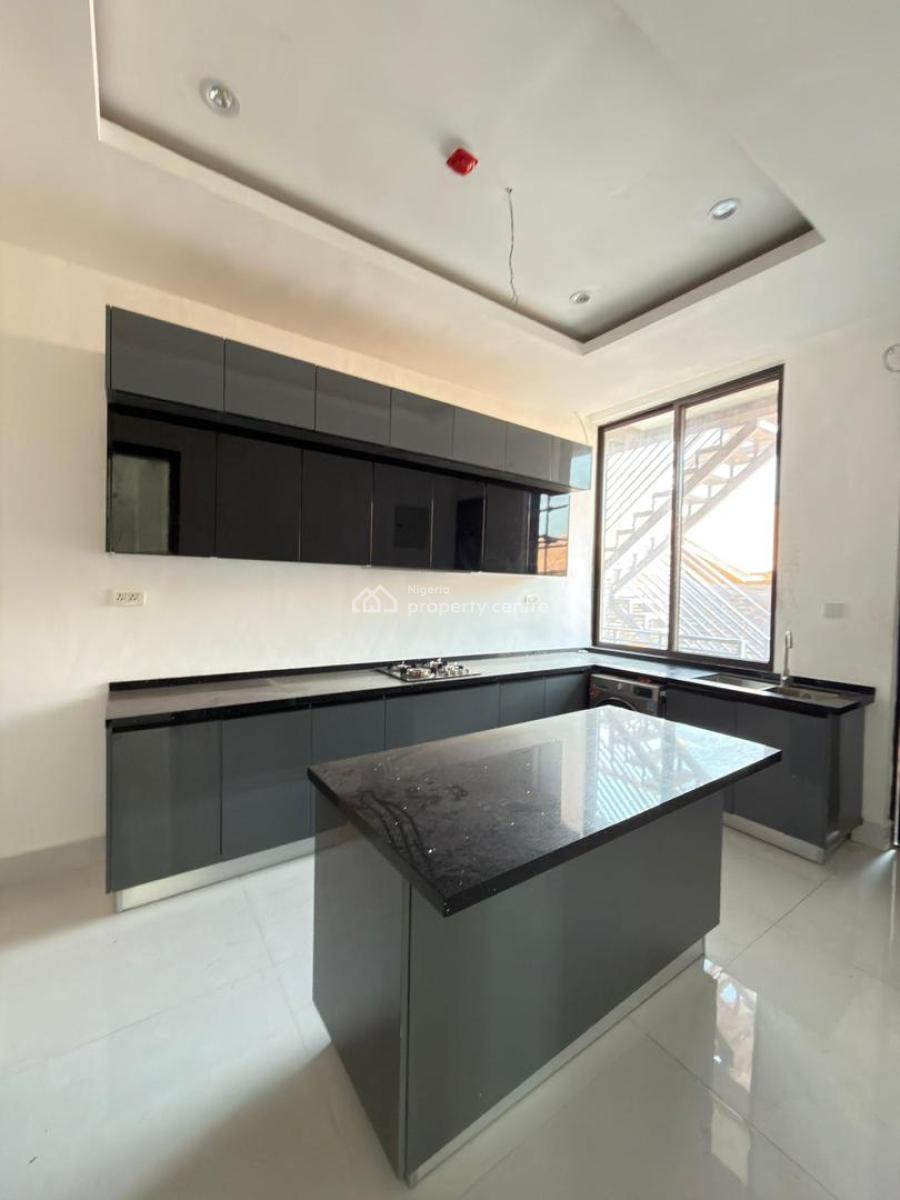 3 Bedroom Apartment in Lekki, Lekki Phase 1, Lekki, Lagos, Flat / Apartment for Rent