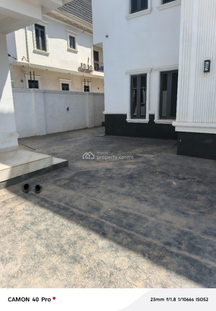 6 Bedroom Duplex with 2 Rooms Bq, Efab Metropolitan Estate, Gwarinpa, Abuja, Detached Duplex for Sale