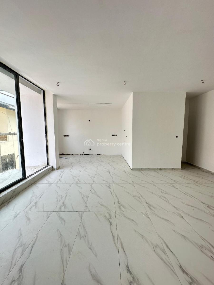 Exquisite 2 Bedroom Apartment with Elevator, and Pool, Lekki Phase 1, Lekki, Lagos, Flat / Apartment for Sale