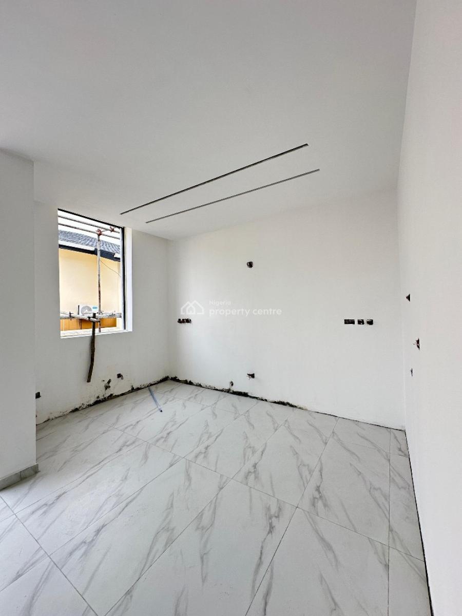 Exquisite 2 Bedroom Apartment with Elevator, and Pool, Lekki Phase 1, Lekki, Lagos, Flat / Apartment for Sale