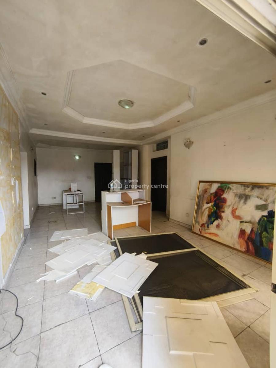 Self Service Lovely Spacious 3 Bedroom Apartment+ Boys Quarter, By Chicken Republic, Agungi, Lekki, Lagos, Flat / Apartment for Rent