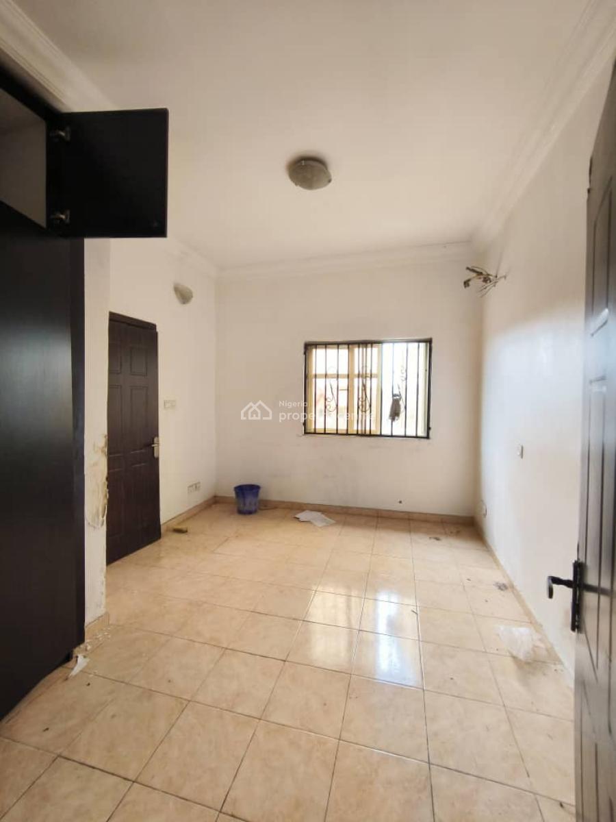 Self Service Lovely Spacious 3 Bedroom Apartment+ Boys Quarter, By Chicken Republic, Agungi, Lekki, Lagos, Flat / Apartment for Rent