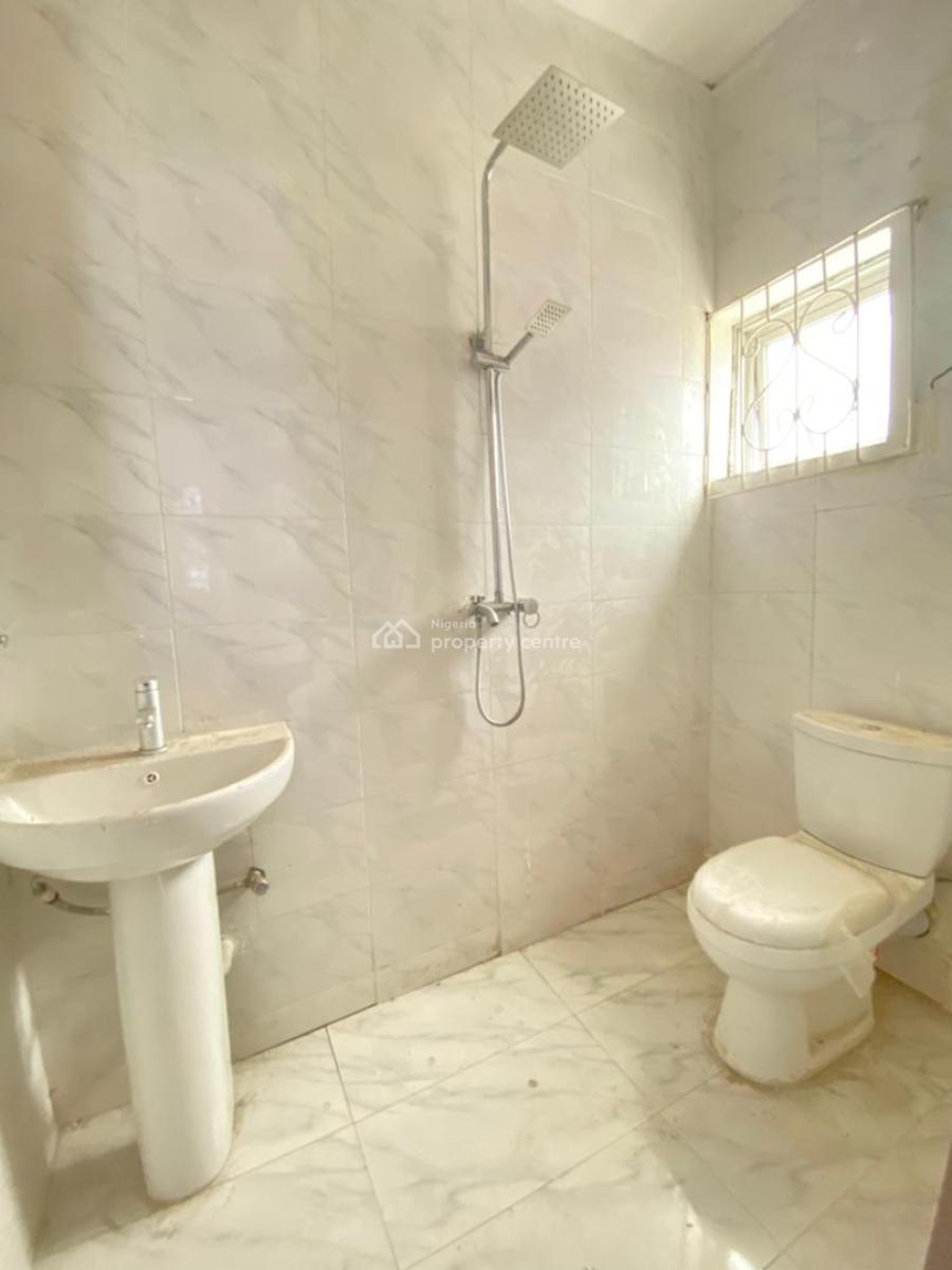 Spacious 2bedroom Flat Apartment in a Well Secured Estate Olfor N5m, Orchid Road Lekki Lagos, Lekki, Lagos, Flat / Apartment for Rent