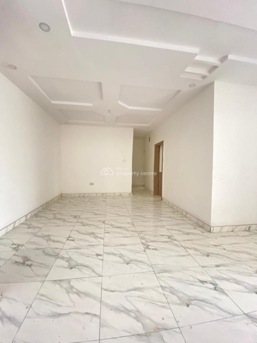 Spacious 2bedroom Flat Apartment in a Well Secured Estate Olfor N5m, Orchid Road Lekki Lagos, Lekki, Lagos, Flat / Apartment for Rent