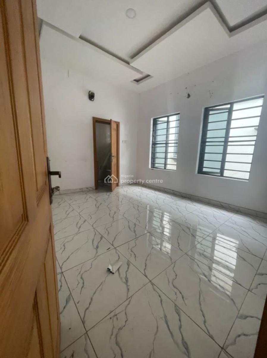 Spacious 2bedroom Flat Apartment in a Well Secured Estate Olfor N5m, Orchid Road Lekki Lagos, Lekki, Lagos, Flat / Apartment for Rent