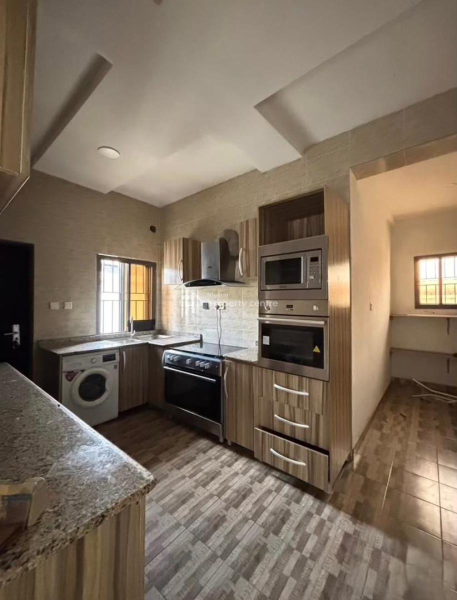 2 Bedroom Flat, Ilasan Ikate Elegushi Lekki Lagos, Ikate Elegushi, Lekki, Lagos, Flat / Apartment for Rent