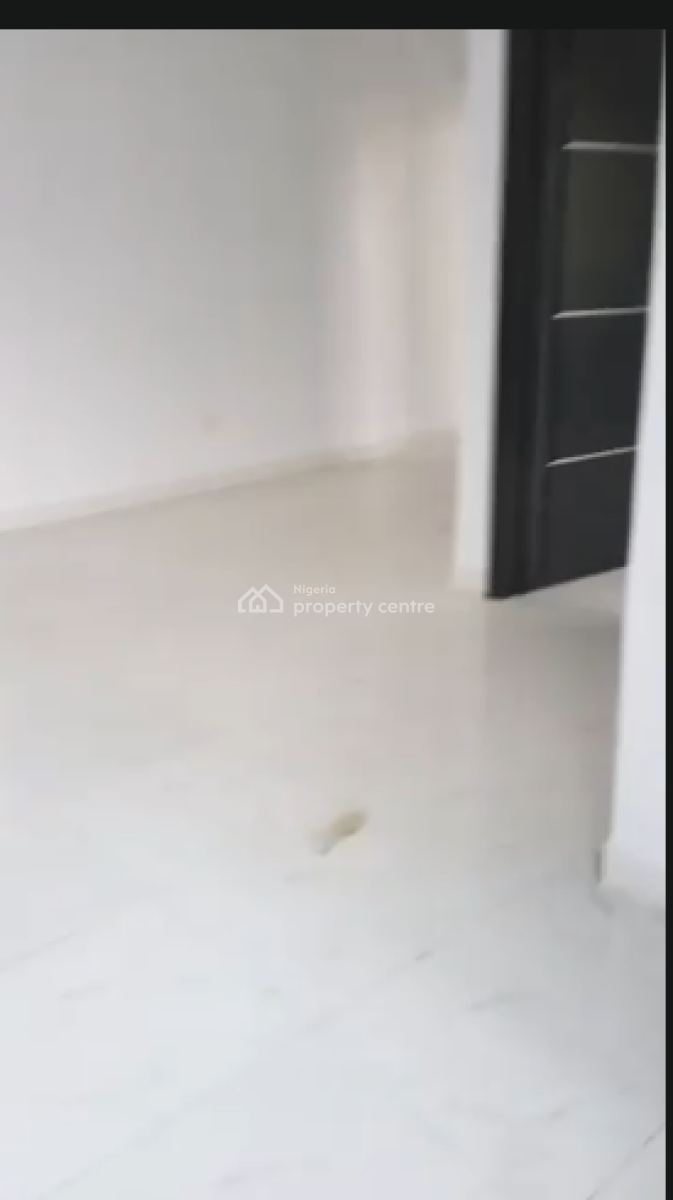 Spacious 2 Bedroom Flat, Ologolo, Lekki, Lagos, Flat / Apartment for Rent