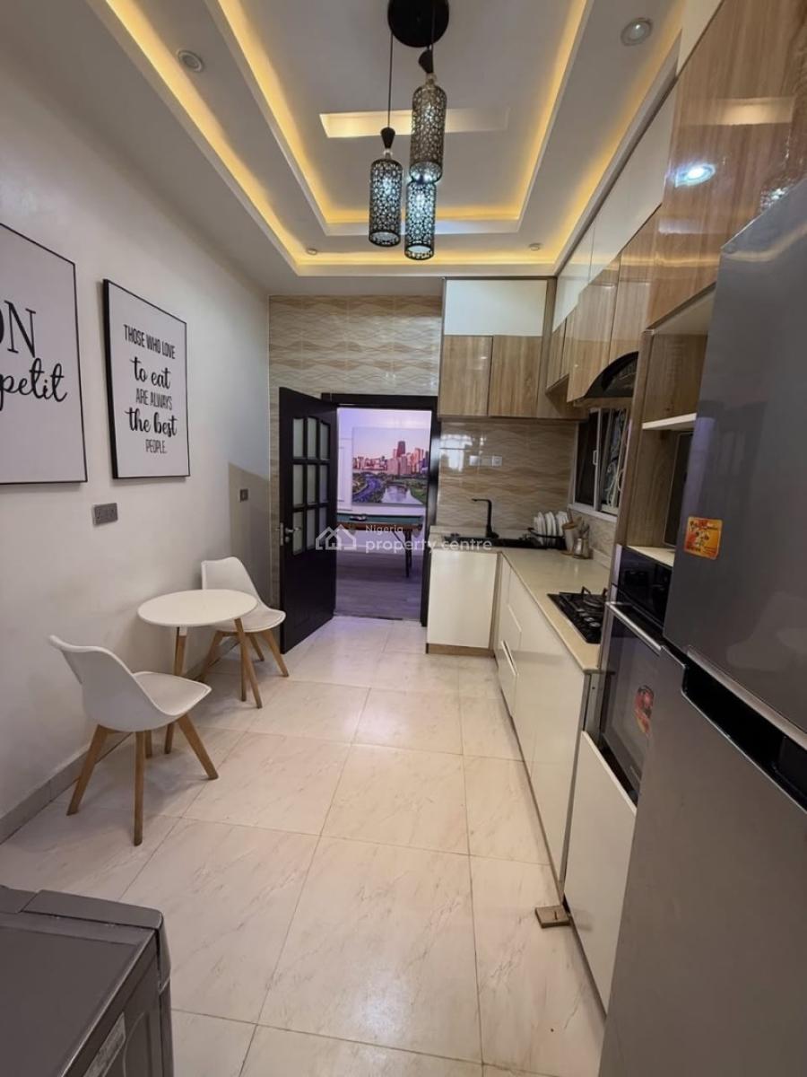 Massive & Luxurious 3 Bedroom Furnished Apartment,bq , Tarred Road, Serene & Secured Neighborhood, Jahi, Abuja, Flat / Apartment for Sale