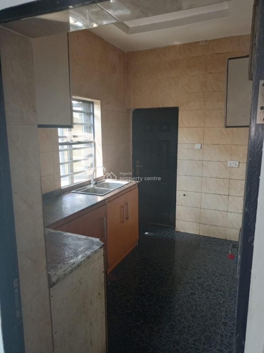 Neatly Used 3bedroom Flat, Oakland Estate, Behind Blenco, Ajah, Lagos, Flat / Apartment for Rent