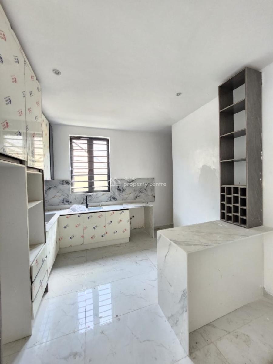 Contemporary 3 Bedrooms Apartment with Bq, Swimming Pool, Gym and Gas, Lekki Phase 1, Lekki, Lagos, Flat / Apartment for Sale