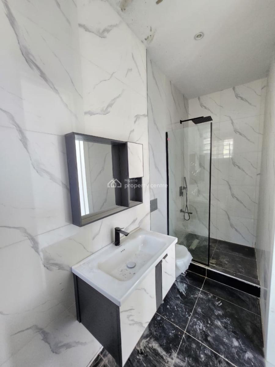 Contemporary 3 Bedrooms Apartment with Bq, Swimming Pool, Gym and Gas, Lekki Phase 1, Lekki, Lagos, Flat / Apartment for Sale