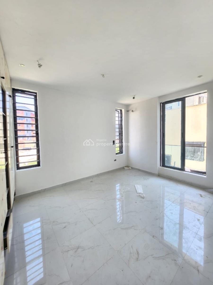 Contemporary 3 Bedrooms Apartment with Bq, Swimming Pool, Gym and Gas, Lekki Phase 1, Lekki, Lagos, Flat / Apartment for Sale