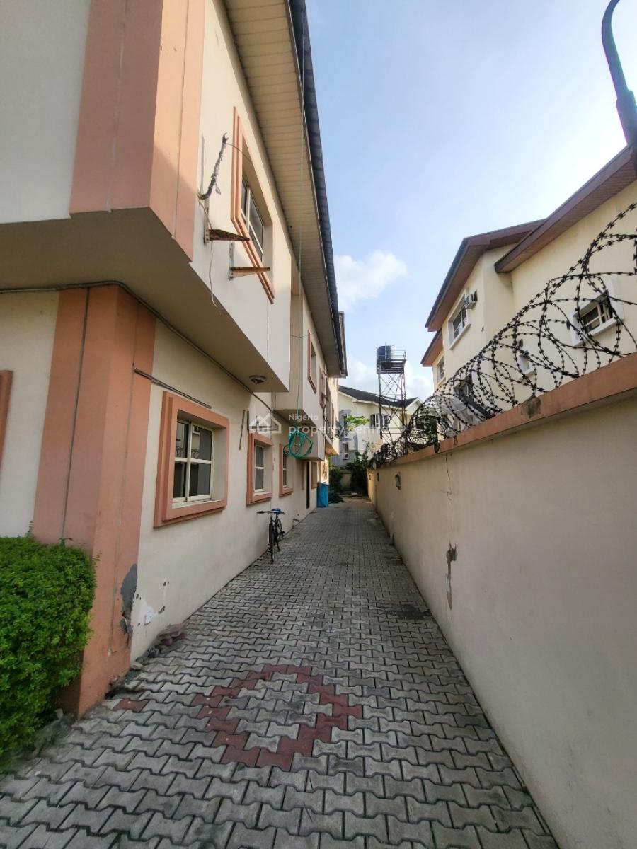 Office Space 5bedroom Semi Detached Duplex with Bq, Court Yard, Off Admiralty,  African Lane, Lekki Phase 1, Lekki, Lagos, Semi-detached Duplex for Rent