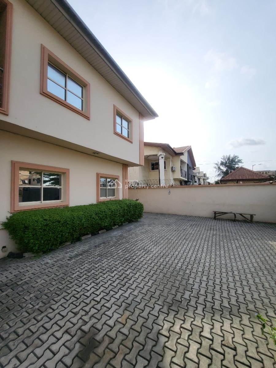 Office Space 5bedroom Semi Detached Duplex with Bq, Court Yard, Off Admiralty,  African Lane, Lekki Phase 1, Lekki, Lagos, Semi-detached Duplex for Rent