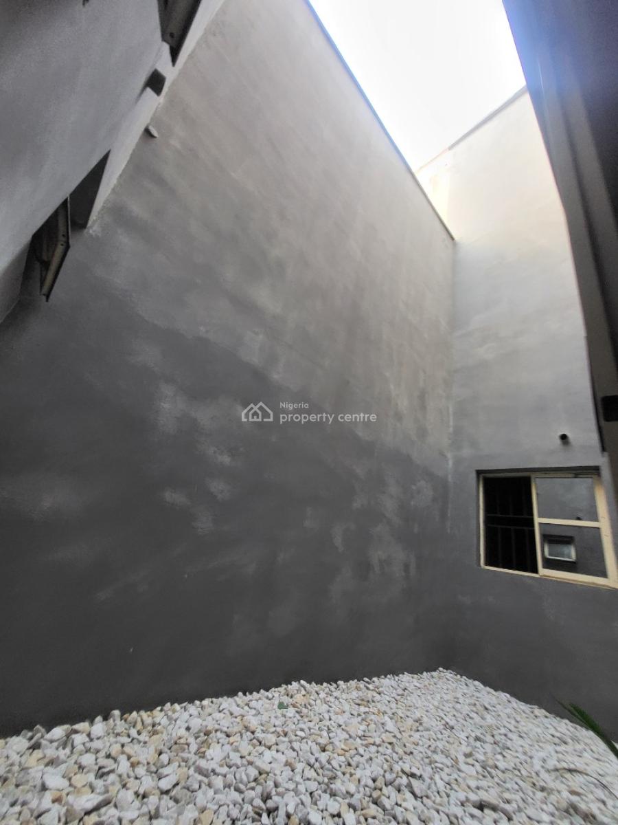 Office Space 5bedroom Semi Detached Duplex with Bq, Court Yard, Off Admiralty,  African Lane, Lekki Phase 1, Lekki, Lagos, Semi-detached Duplex for Rent