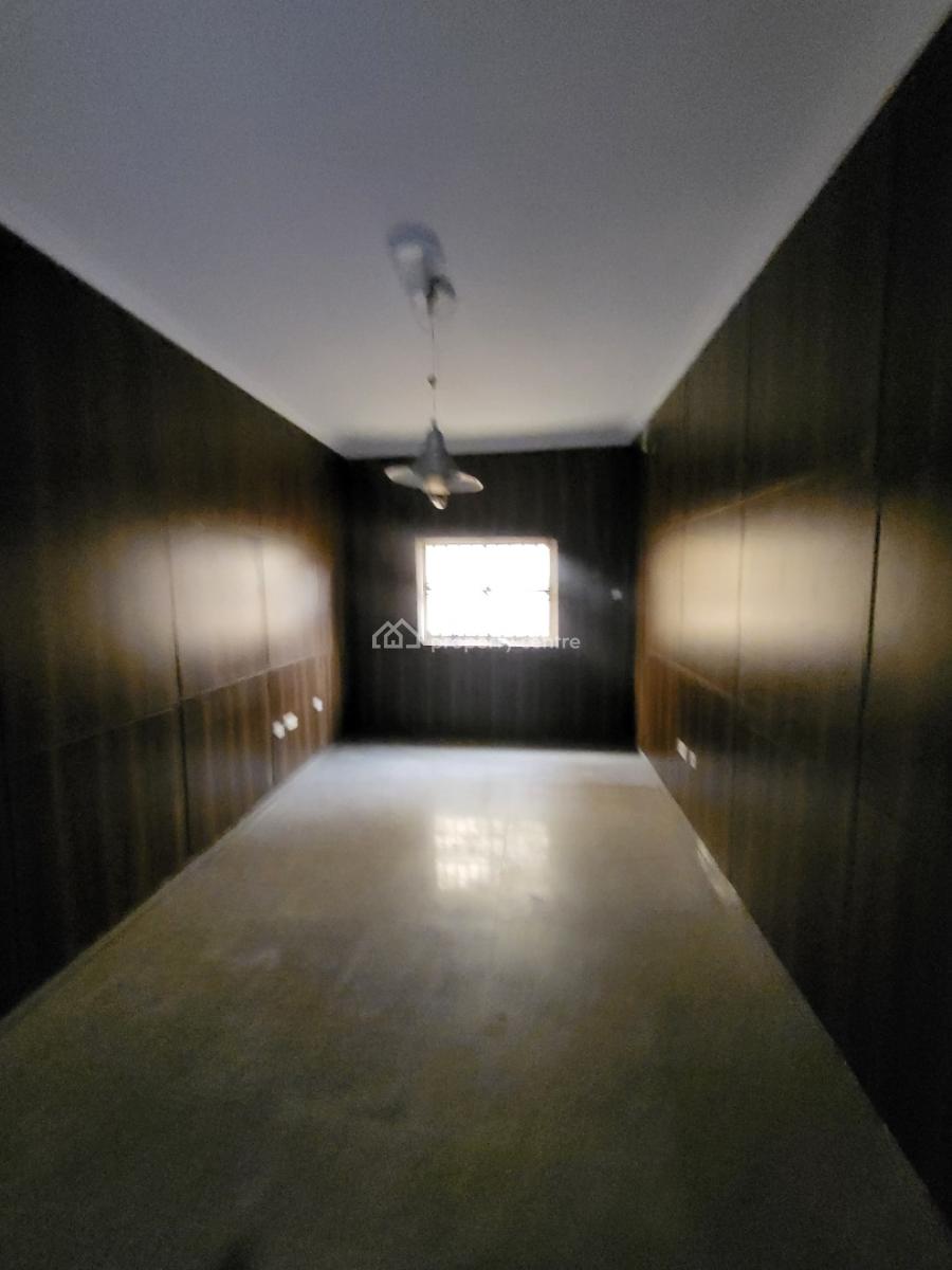 Office Space 5bedroom Semi Detached Duplex with Bq, Court Yard, Off Admiralty,  African Lane, Lekki Phase 1, Lekki, Lagos, Semi-detached Duplex for Rent