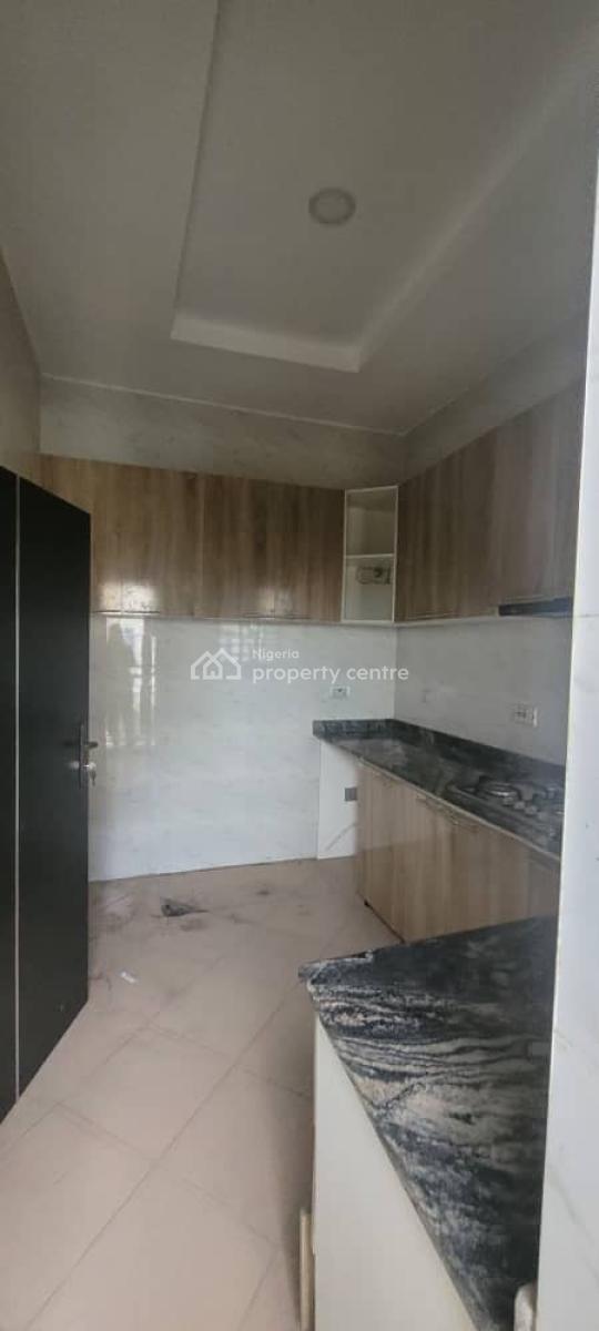 Neatly Used 2bedroom Flat, Value County Estate, Sky Mall Lane, Ajah, Lagos, Flat / Apartment for Rent