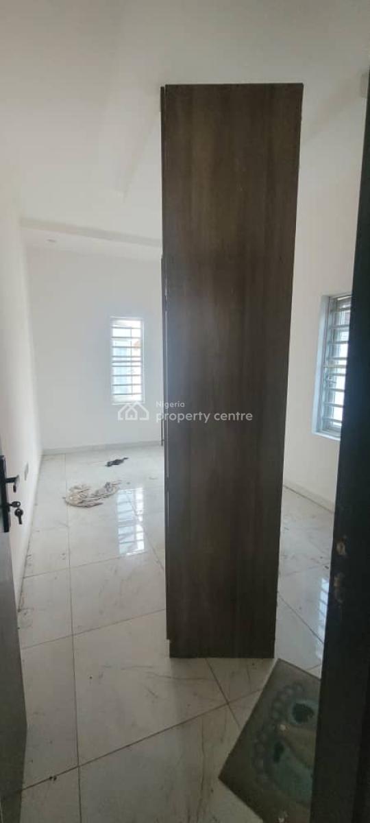 Neatly Used 2bedroom Flat, Value County Estate, Sky Mall Lane, Ajah, Lagos, Flat / Apartment for Rent