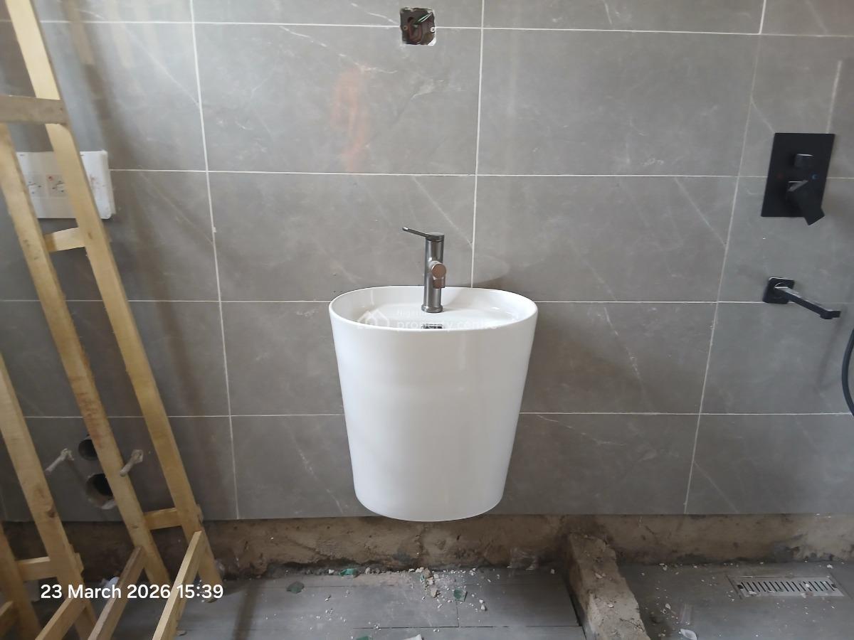 a Lovely Superb Luxury Built 4 Bedroom Semi-detached House with Bq, Onike, Yaba, Lagos, Semi-detached Duplex for Sale