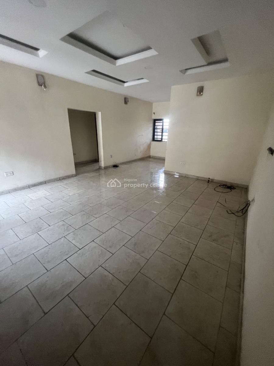 Very Spacious Beautiful 2 Bedroom Flat Upstairs, Mobil Road Ilaje, Ajah, Lagos, Flat / Apartment for Rent