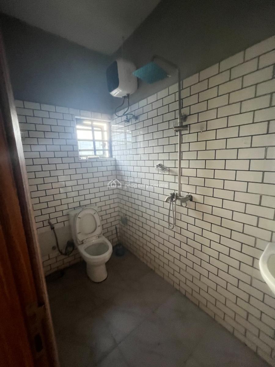 Very Spacious Beautiful 2 Bedroom Flat Upstairs, Mobil Road Ilaje, Ajah, Lagos, Flat / Apartment for Rent