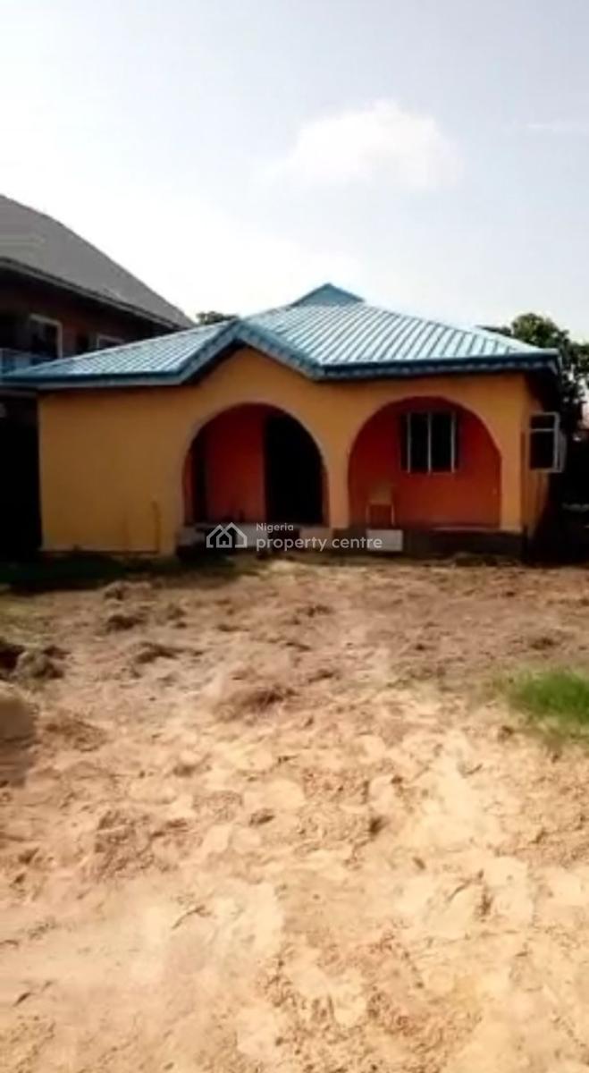 3 Bedroom Fenced and Gated Compound, Imalete Alafia, Ibeju Lekki, Lagos, Block of Flats for Sale