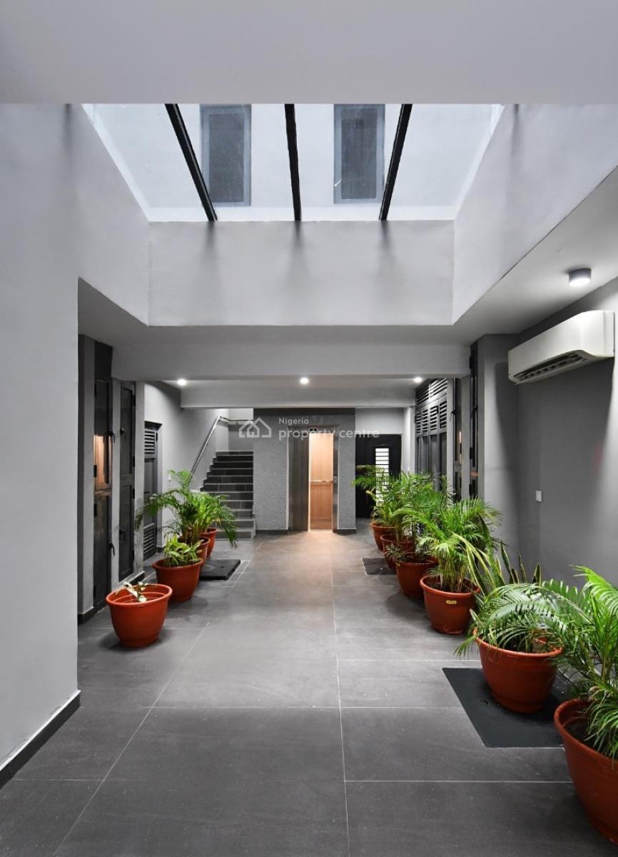 Well-appointed 3-bedroom Serviced Apartment, Bisola Durosimi Etti Drive, Lekki Phase 1, Lekki, Lagos, Flat / Apartment for Sale