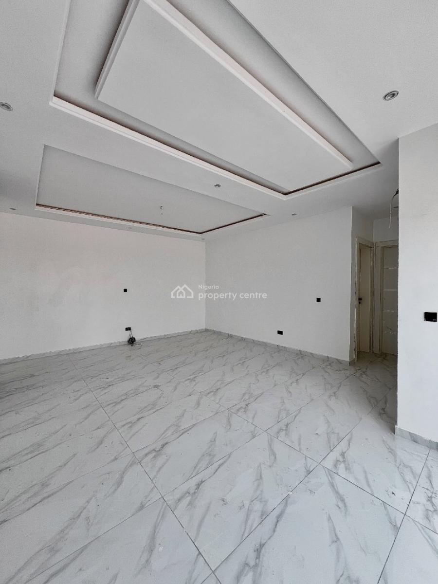 Lovely 2 Bedroom Apartment with Bq, Lekki Phase 1, Lekki Phase 1, Lekki, Lagos, Block of Flats for Sale