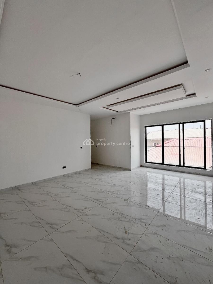 Lovely 2 Bedroom Apartment with Bq, Lekki Phase 1, Lekki Phase 1, Lekki, Lagos, Block of Flats for Sale