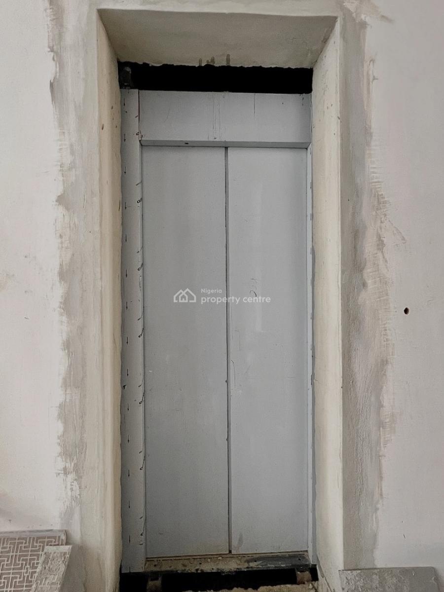 Lovely 2 Bedroom Apartment with Bq, Lekki Phase 1, Lekki Phase 1, Lekki, Lagos, Block of Flats for Sale