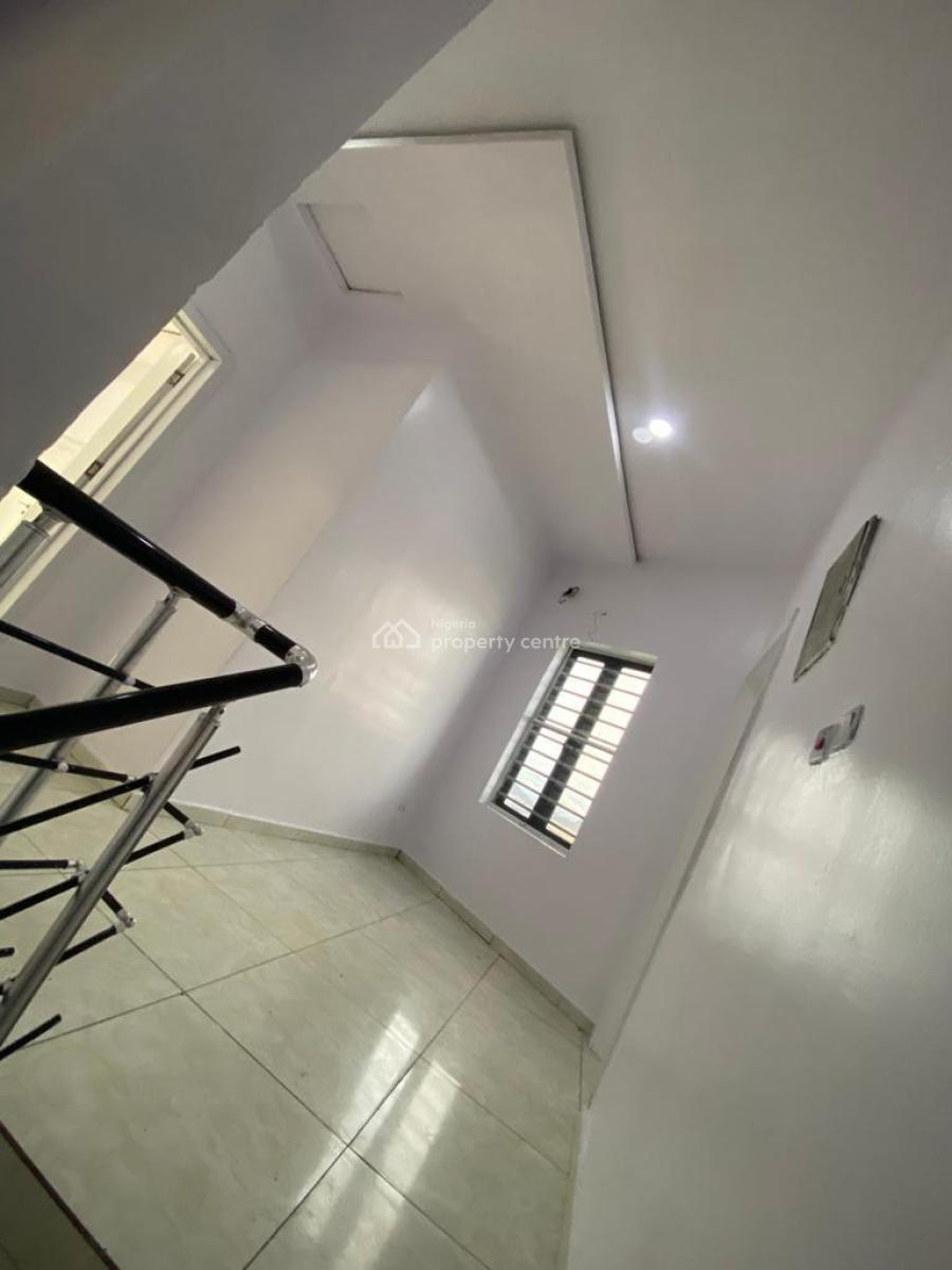 Four Bedroom Terrace Duplex, Gated Estate 🏡, Orchid Road , Off New Coster Hiway, Lekki Phase 2, Lekki, Lagos, Terraced Duplex for Rent