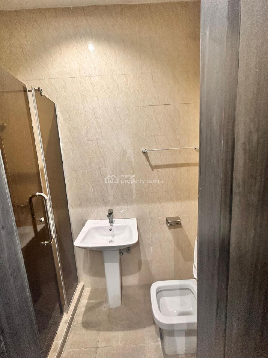 Beautifully Finished 4 Bedroom Maisonette, Olaleye Estate, Iponri, Surulere, Lagos, Flat / Apartment for Rent