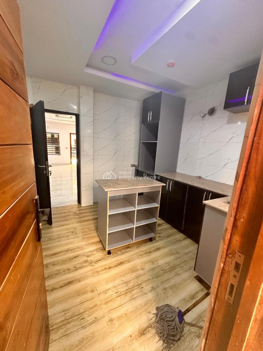 16 Units Lovely Fully Serviced 2 Bedroom Flat with a Room Bq, Off Freedom Way, Ikate, Lekki, Lagos, Flat / Apartment for Rent