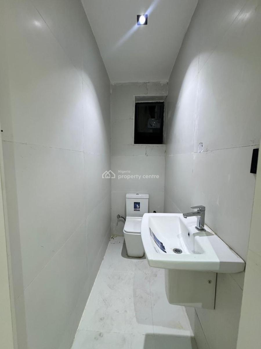 Fully Serviced: Brand New 2 Bedroom with Elevator Plus 24/7 Power, Lekki Phase 1, Lekki, Lagos, Flat / Apartment for Rent