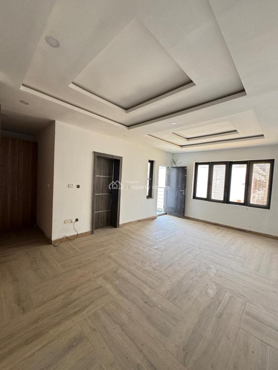 Strategic Located Plus a B Q, Off Gbangbala Road, Ikate, Lekki, Lagos, Terraced Duplex for Rent