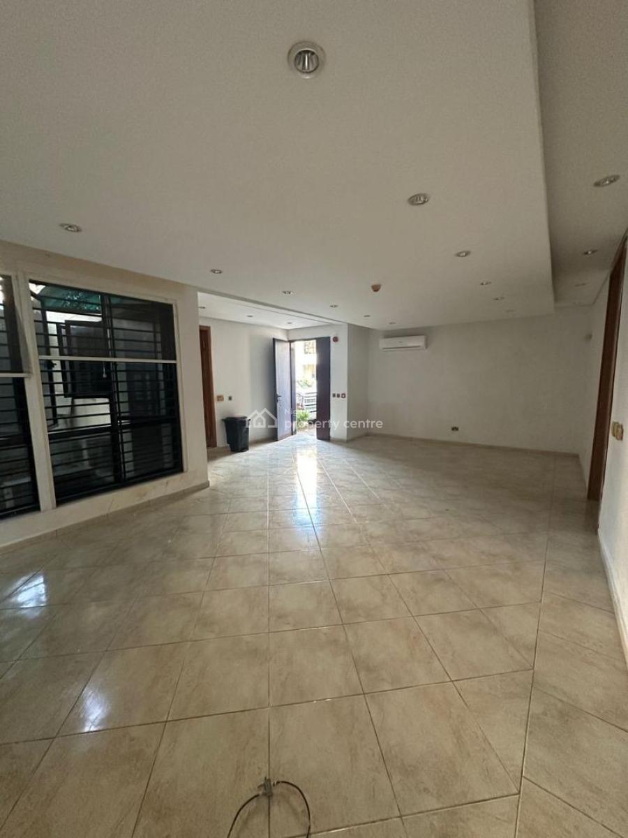 Amazing Two Bedroom Ground Floor Flat, Banana Island, Ikoyi, Lagos, Flat / Apartment for Rent