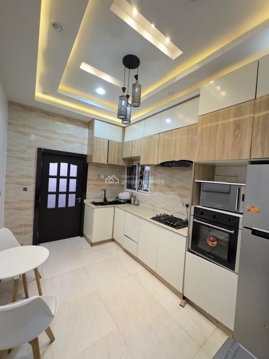 Fully Furnished 3 Bedroom Flat + Bq, Jahi Gilmore, Jahi, Abuja, Flat / Apartment for Rent