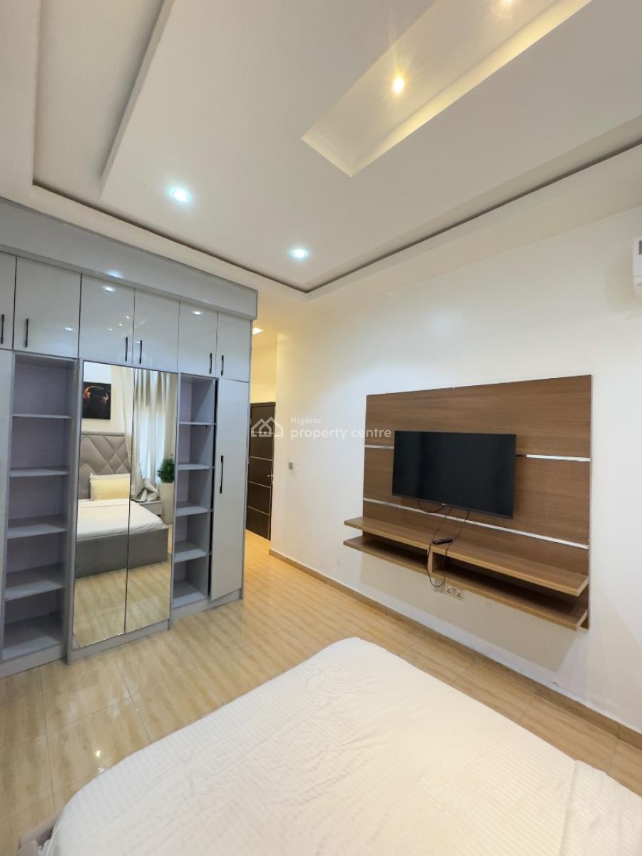 Fully Furnished 3 Bedroom Flat + Bq, Jahi Gilmore, Jahi, Abuja, Flat / Apartment for Rent