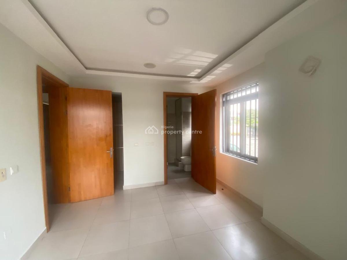 3 Bedroom Flat with a Room Bq, Lekki Phase 1, Lekki, Lagos, Flat / Apartment for Rent