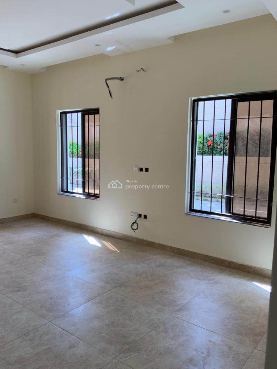 Luxury and Clean 3 Bedroom Apartment with Bq, Guzape District, Abuja, Flat / Apartment for Rent