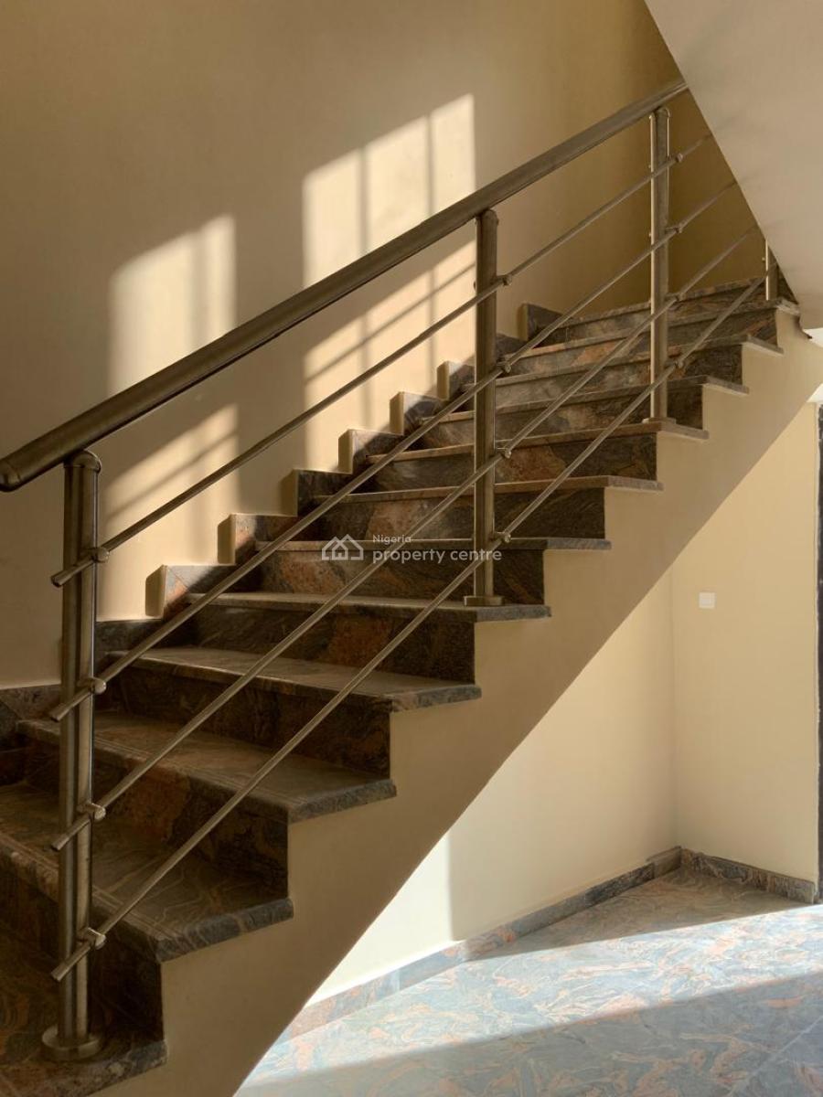 Luxury and Clean 3 Bedroom Apartment with Bq, Guzape District, Abuja, Flat / Apartment for Rent