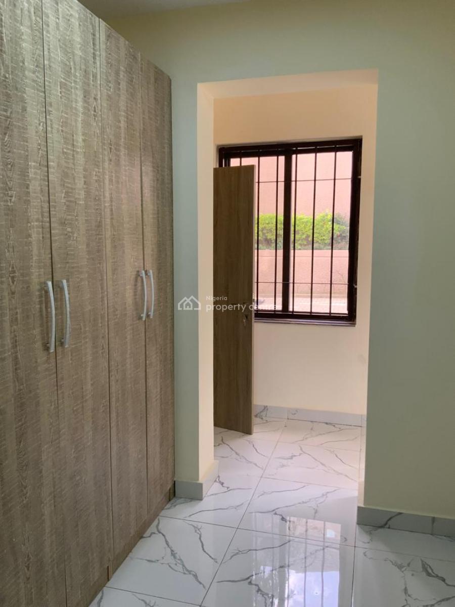Luxury and Clean 3 Bedroom Apartment with Bq, Guzape District, Abuja, Flat / Apartment for Rent