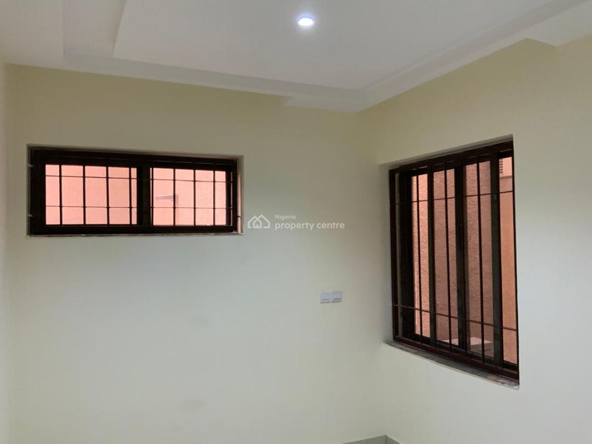 Luxury and Clean 3 Bedroom Apartment with Bq, Guzape District, Abuja, Flat / Apartment for Rent