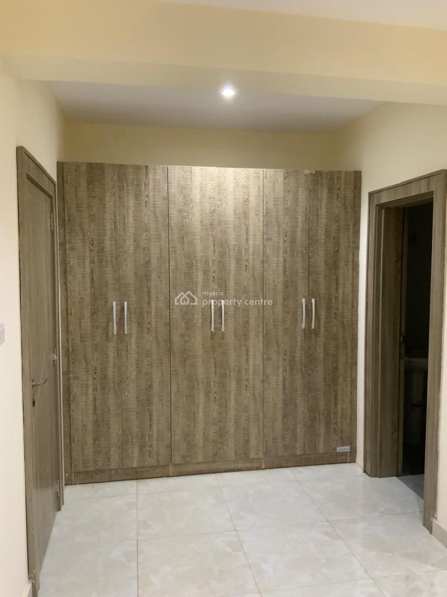 Luxury and Clean 3 Bedroom Apartment with Bq, Guzape District, Abuja, Flat / Apartment for Rent