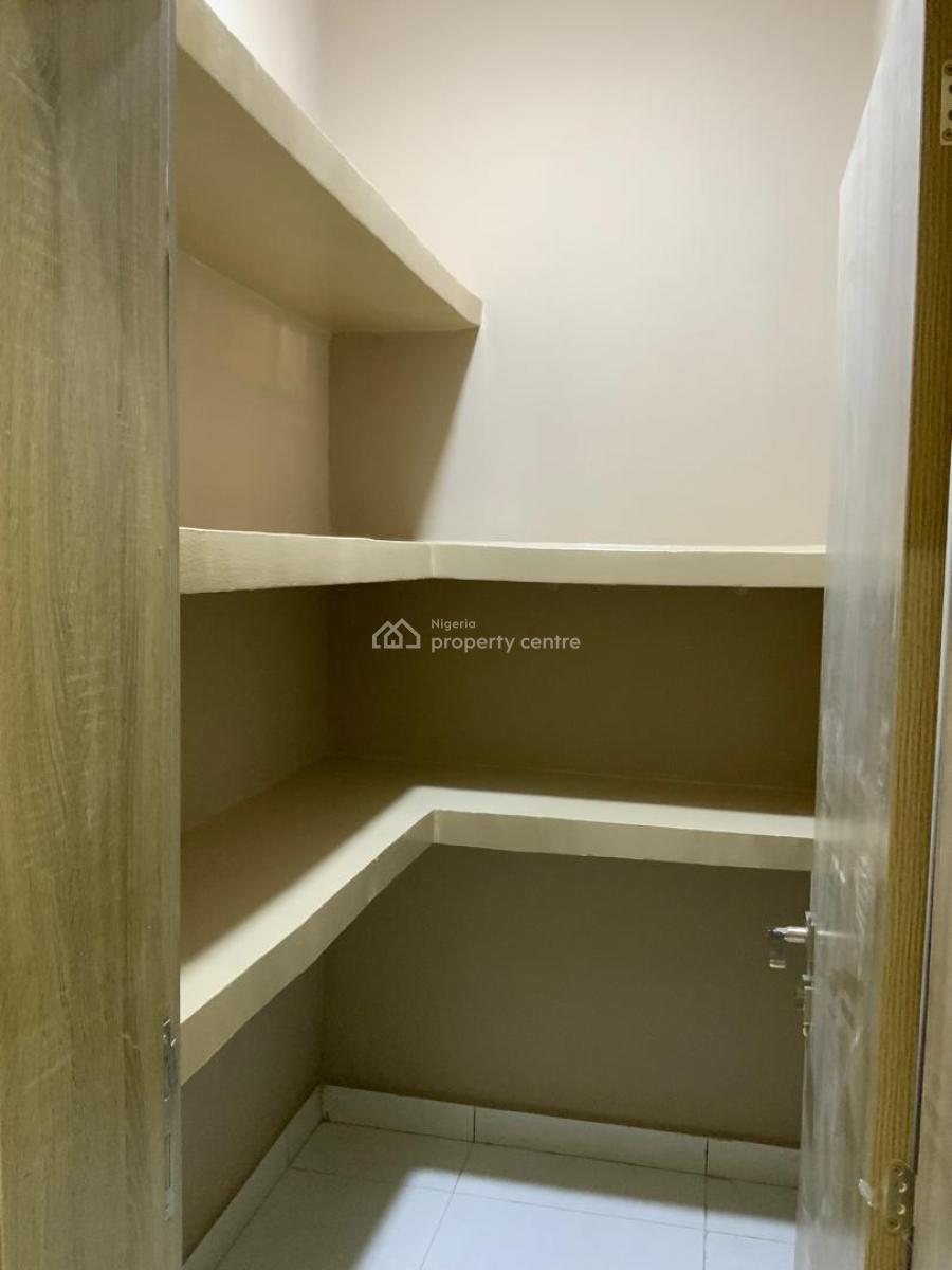 Luxury and Clean 3 Bedroom Apartment with Bq, Guzape District, Abuja, Flat / Apartment for Rent