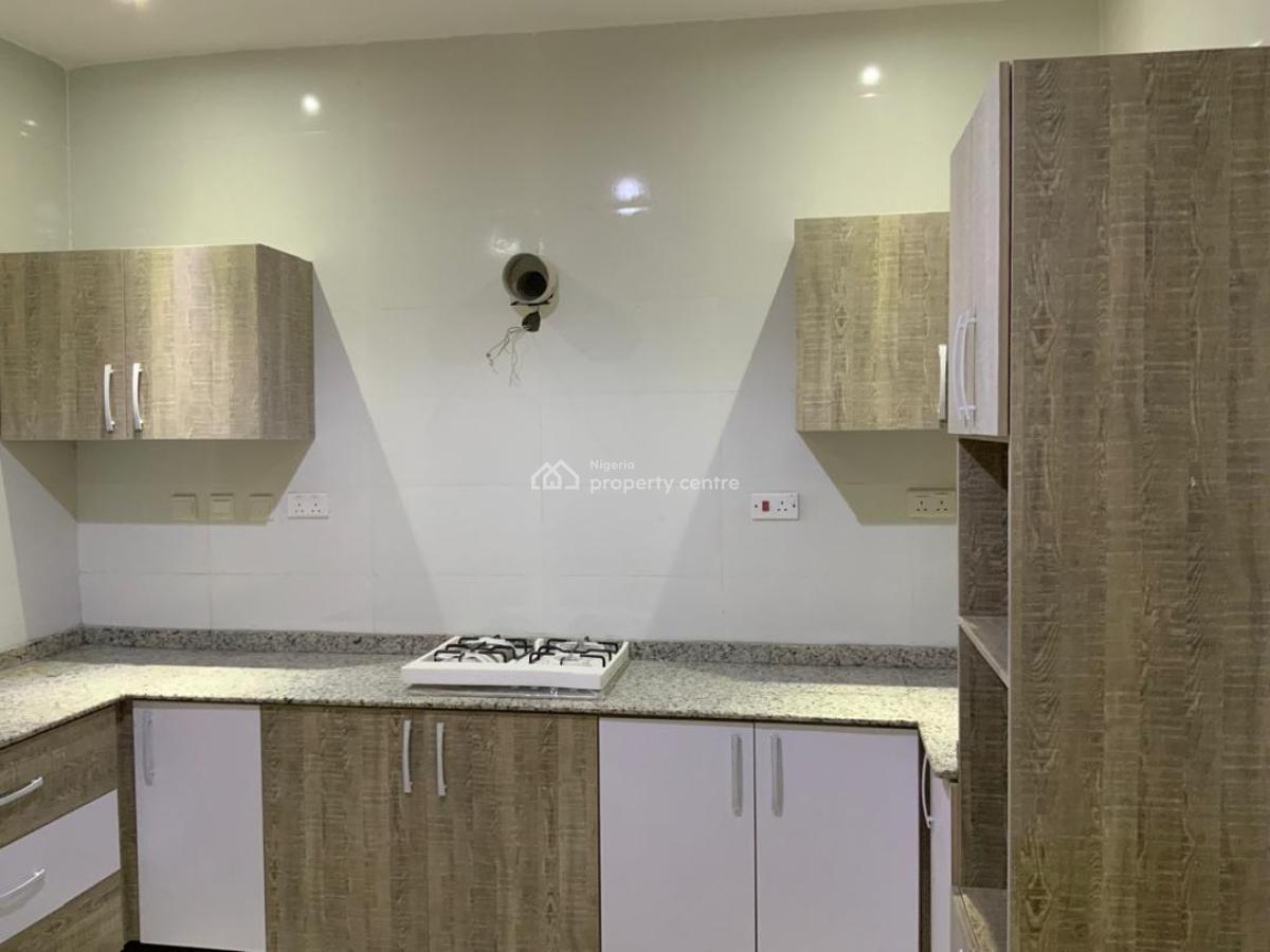 Luxury and Clean 3 Bedroom Apartment with Bq, Guzape District, Abuja, Flat / Apartment for Rent