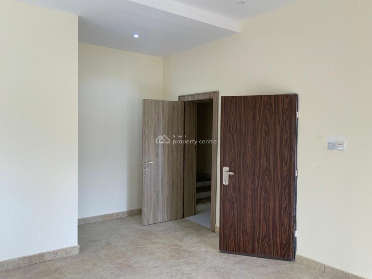 Luxury and Clean 3 Bedroom Apartment with Bq, Guzape District, Abuja, Flat / Apartment for Rent